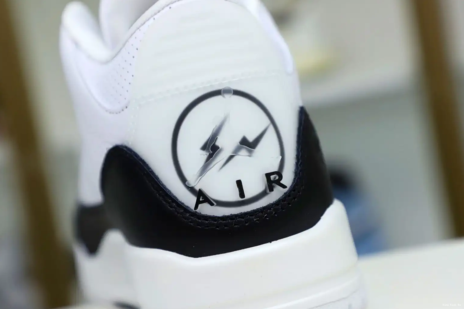 'WHITE' Kimikick RETRO DESIGN X FRAGMENT 3 AIR JORDAN SP 0708